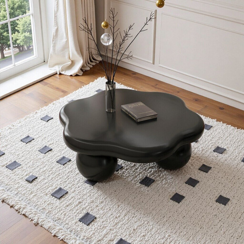 Table basse moderne en forme de nuage avec pieds sphériques, pour animaux de compagnie et enfants, conception peu encombrante