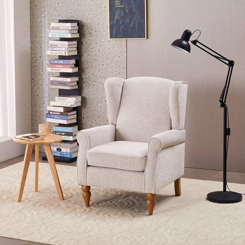 Ensemble de table basse et de fauteuils de style rétro de luxe, une chaise de lecture confortable à haut dossier (beige) et une table basse en bois massif (bois naturel), idéales pour les salons et les chambres à coucher.