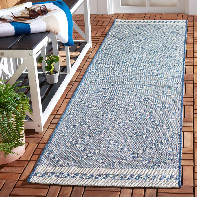 Kaitlin-Leigh Performance Solid Color Indoor/Outdoor Area Rug, Runner 2'3" x 8'