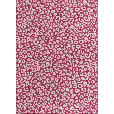 Magenta/Ivory Indoor/Outdoor Rug