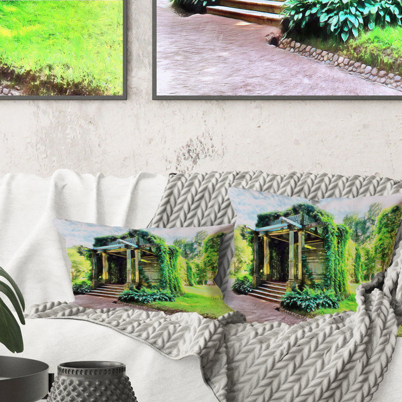 Pergola envahi par le vert - Coussin décoratif imprimé vintage 1