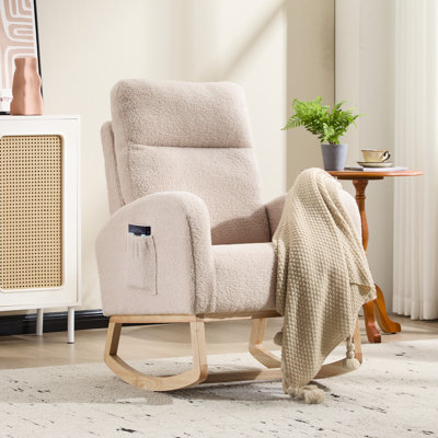 Fauteuil oscillant confortable pour la chambre de bébé