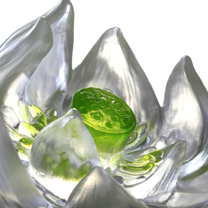 La sculpture de votre fleur de lotus en cristal