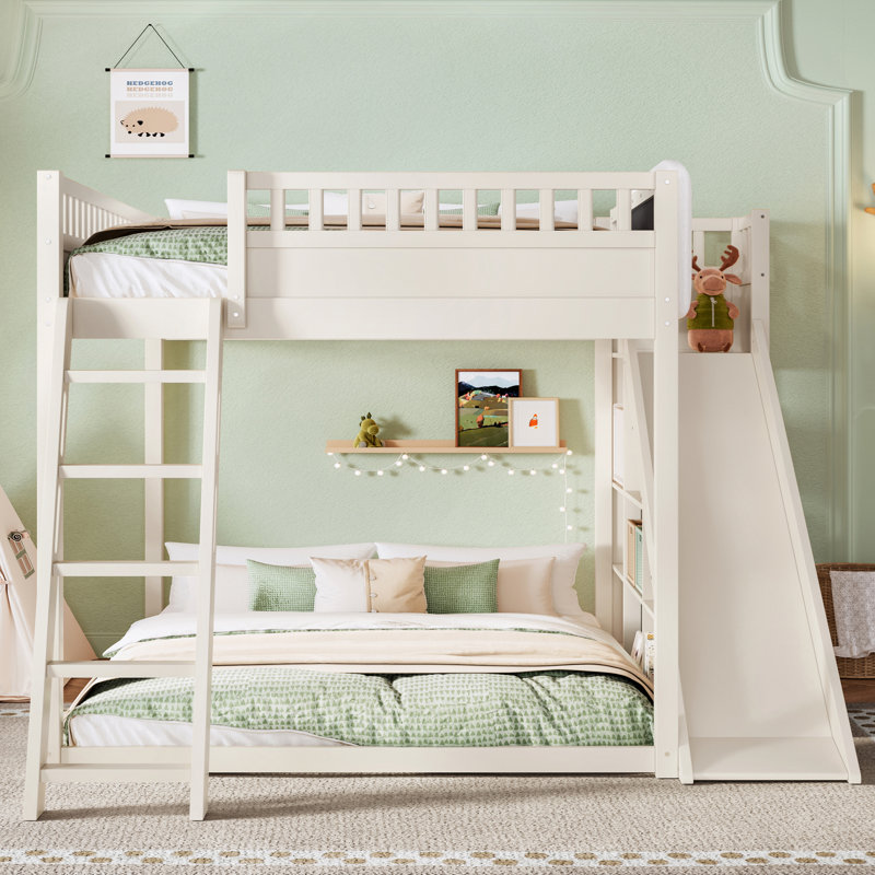 Grand lit mezzanine avec tête de lit tapissier et tablettes de rangement, avec échelle et glissoire, beige, Queen, Beige