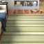 Tapis vert / beige en acrylique tissé à la machine à motif intérieur / extérieur Arneshia-1035305327