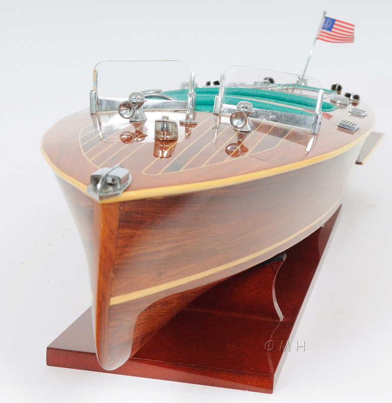 Triple cockpit avec vitrine Chris Craft