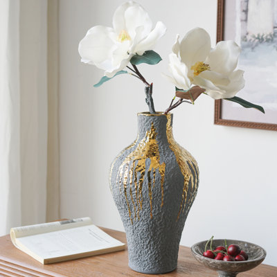 Vase en céramique grise avec accents dorés, 19,7 po