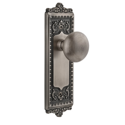 Grandeur Windsor Plate Privacy with Fifth Avenue Door Knob