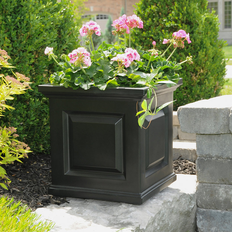 Nantucket Traditional 16'' Black Square Resin Planter with Water Reservoir
