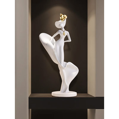 Modern Creative Figure Sculpture Resin Figurine
