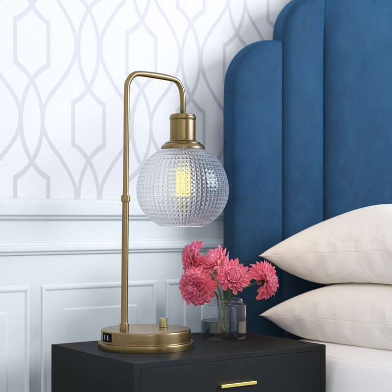 Quiroga Metal USB Desk Lamp, Brass