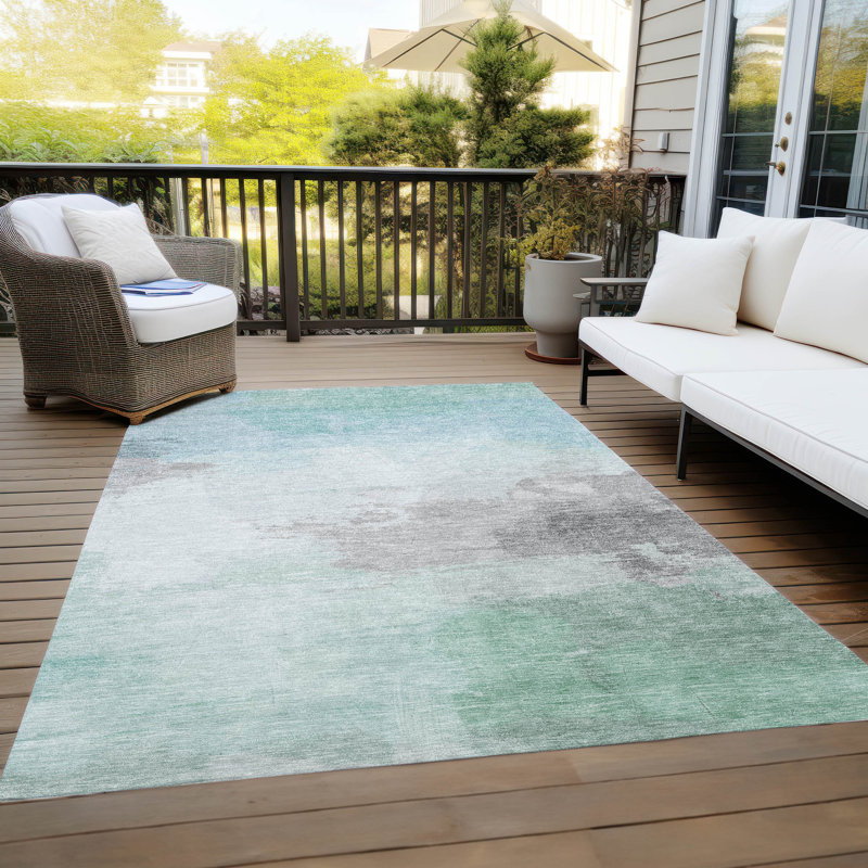 8' x 10' Seafoam and Gray Synthetic Washable Rug