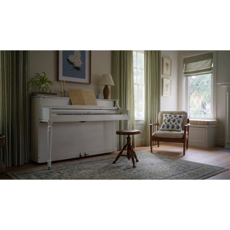 Cream Floral Wool Synthetic Rectangular Area Rug 5'-3" x 7'-8"
