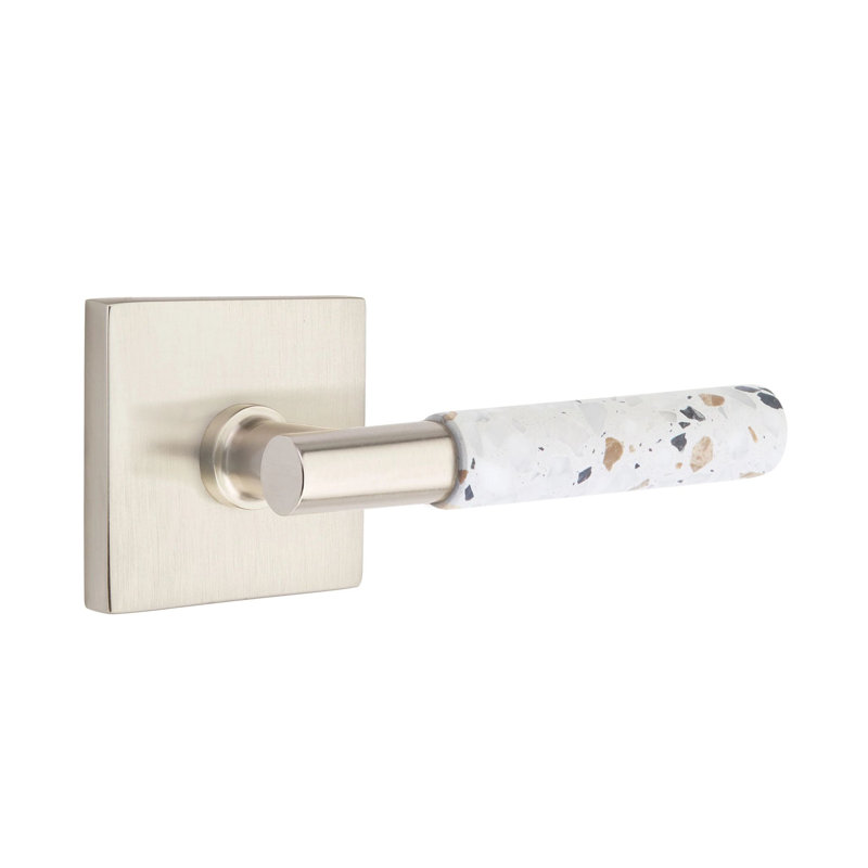 Mortaise intérieure Emtek Select Passage avec rosette carrée et tige en T, levier Terrazzo clair, Gauche, Nickel satiné