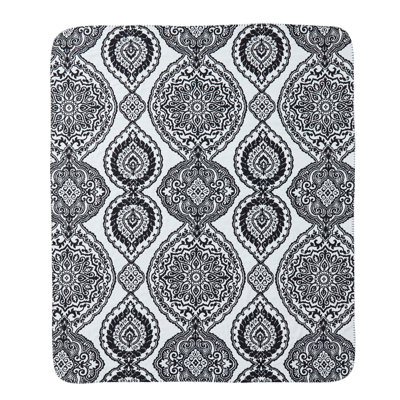 Craig Medallion Throw, 50" x 60"