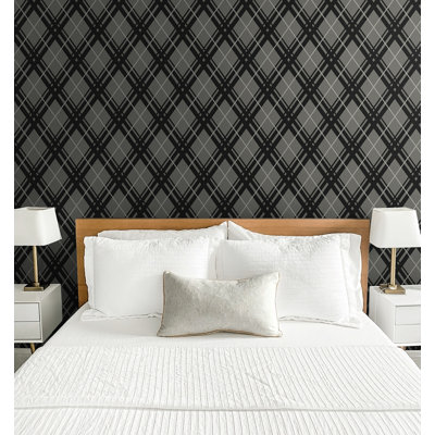 Seabrook Designs & Onyx Bias Diamond Plaid Unpasted Wallpaper