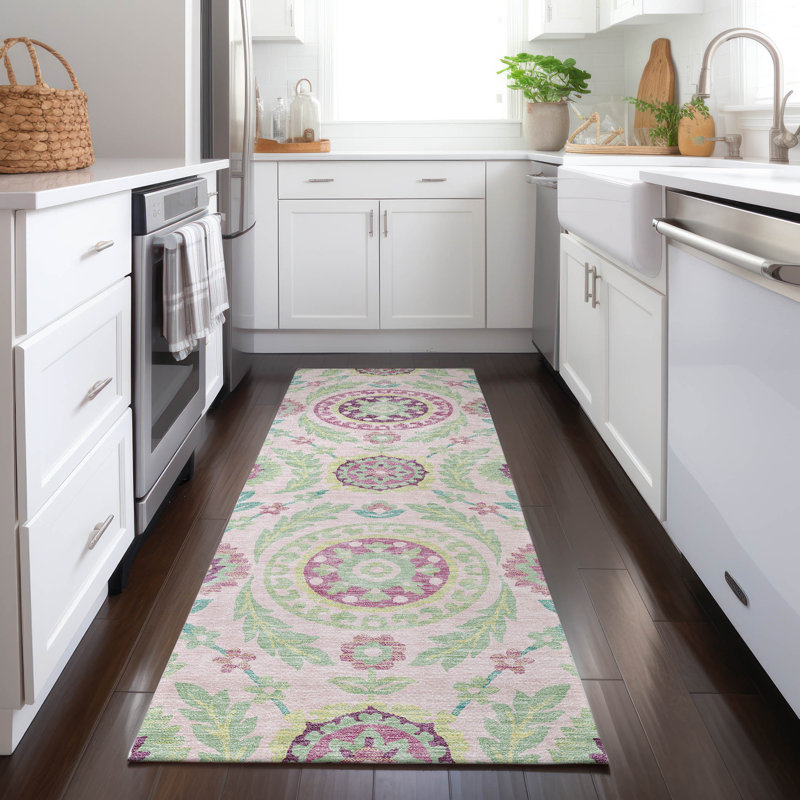 Mahaney Floral Indoor Rug, Runner 2'3" x 7'6"
