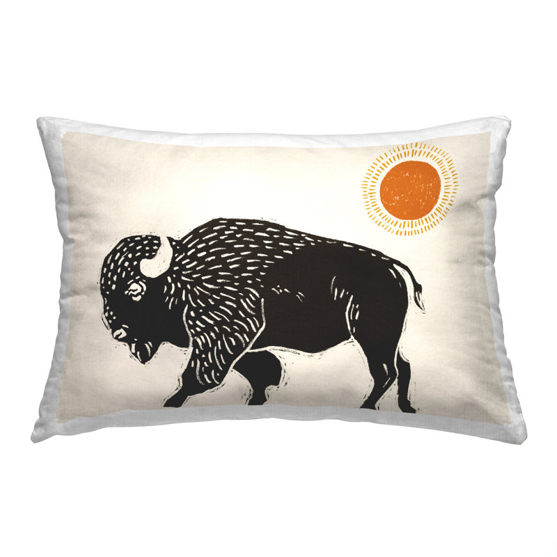 Coussin décoratif Boho Bison & Sun par Victoria Barnes