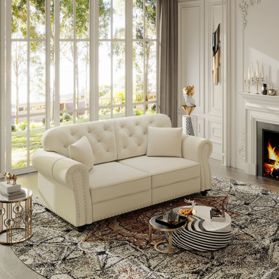 Canapé en velours de 63 po avec garniture cloutée et accoudoirs roulés, canapé Chesterfield moderne de style Mid-Century capitonné avec boutons, beige / blanc