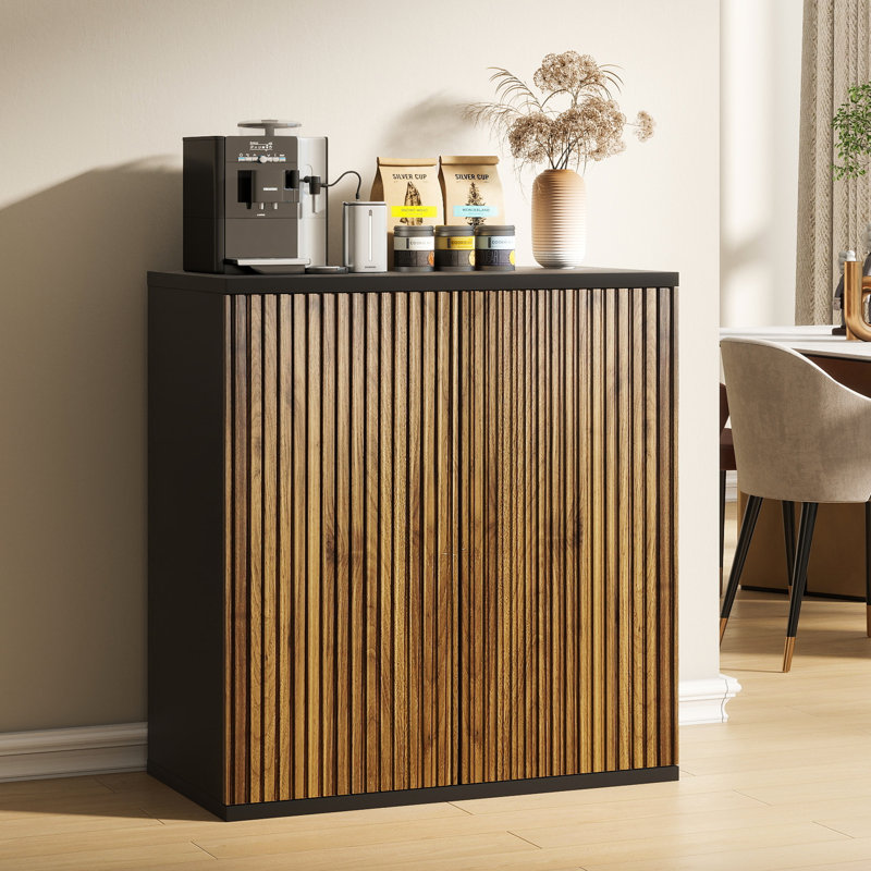 Armoire de rangement 30 "à trois niveaux en noyer, avec portes à rainure verticale rainurées, pour le salon, la cuisine, la salle à manger