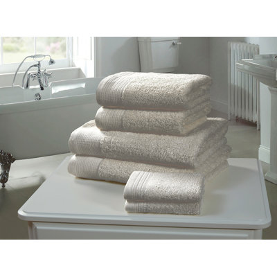 Jennifer-Jane Plush Bath Towel