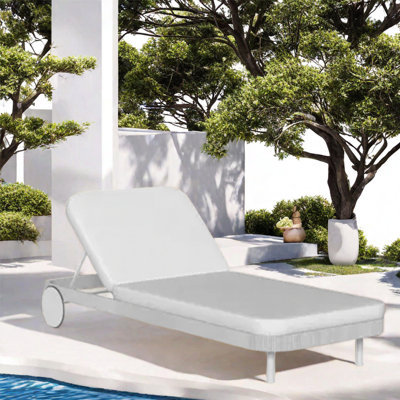 Chaise longue d'extérieur en alliage d'aluminium Nenyasha