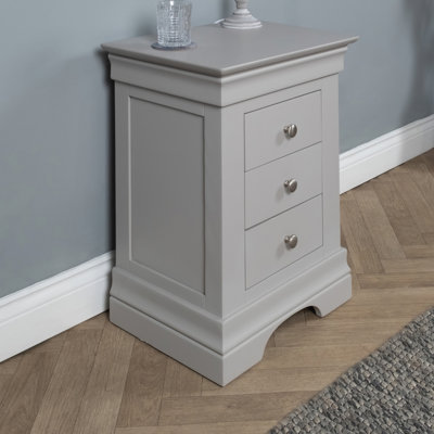 Doonfin 50cm W Solid Wood Bedside Table