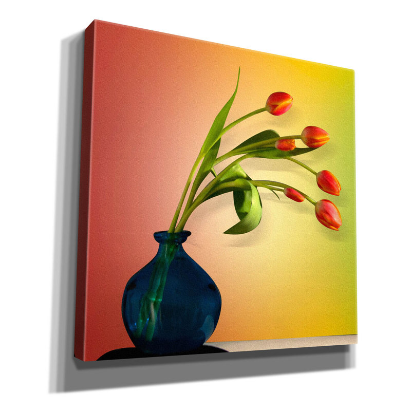 «Tulips 5» par Mark Ashkenazi, art mural sur toile, H 12 po x l 12 po x P 0,75 po