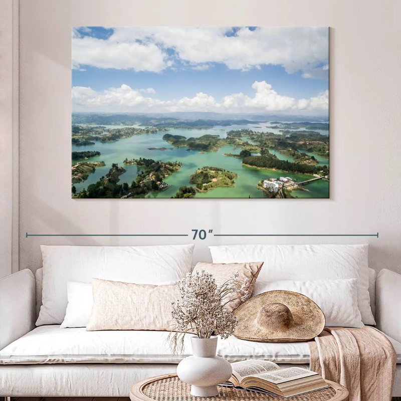 Guatape Lakes, H 34 po x l 51 po