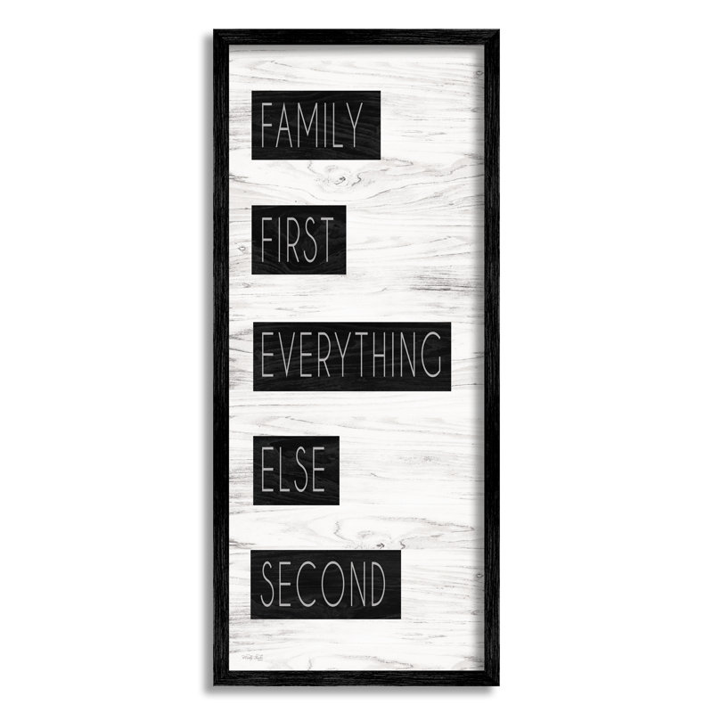 Motif de bouleau rustique «Family First L tending Family», Giclée encadrée noir minuit, H 30 po x l 13 po x P 1,5 po
