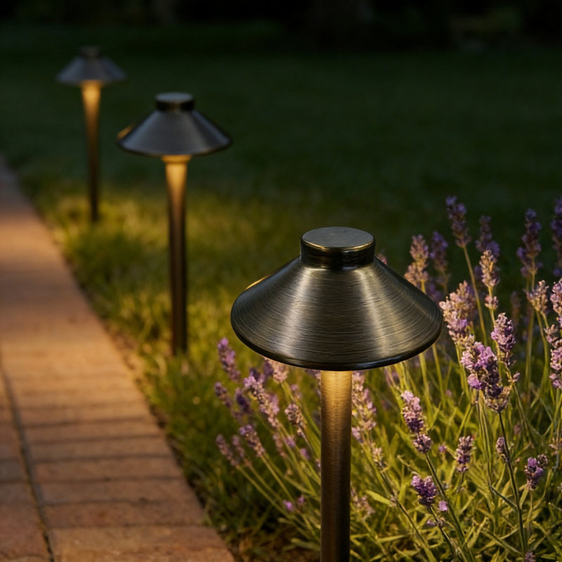 Brass Pathway Light, 17"W * 17"D