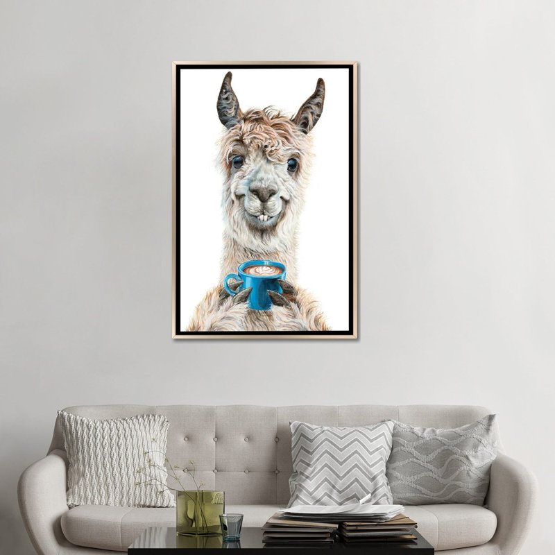 «Llama Latte» par Holly Surant - reproduction d'art, H 48 po x l 32 po x P 1,5 po, Toile encadrée champagne, Pas de tapis