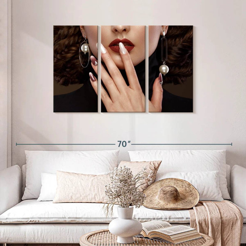 Shuttleworth Red Hot Lips, 28" H x 45" W