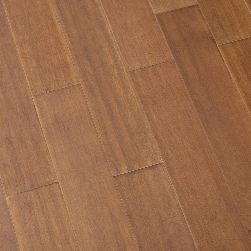 Plancher de bois franc d'ingénierie Mohawk Advance 5 po x 48 po x 12,7 mm, Érable noisette