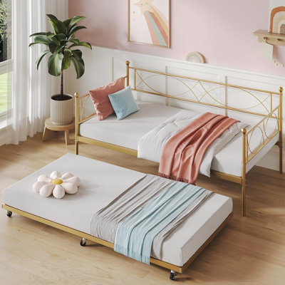 Farmhouse Twin Metal Daybed with Trundle, Geometric Curved Frame, No Box Spring Needed, for Bedroom & Guest Room