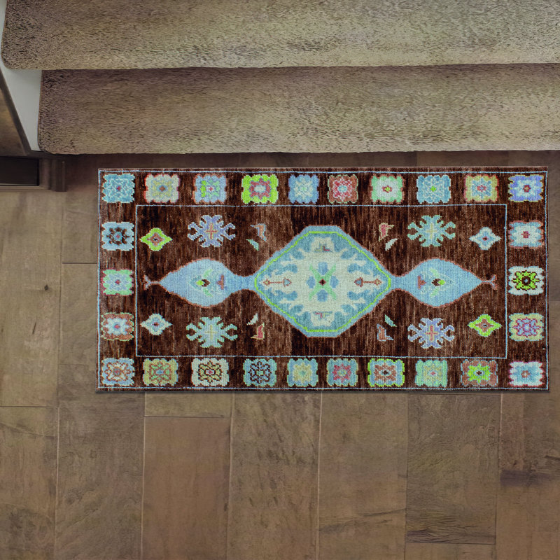 Chic Floral Printed Rug with Soft Pile Highlighting Traditional Elegance for Indoor Home Decor, Rectangle 2'4" x 3'3"