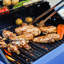 Cuisine d'extérieur à 2 brûleurs autoportante au propane liquide 24 000 BTU avec boîte à fumée Monument Grills Mesa 5 pièces pour l'extérieur