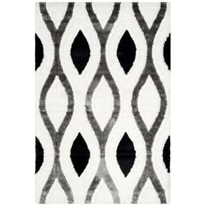 Callensburg Shag Performance Geometric Rug