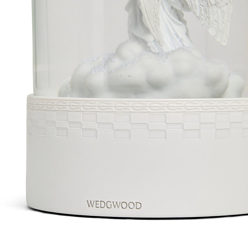 Wedgwood Festive Haniel Snowglobe