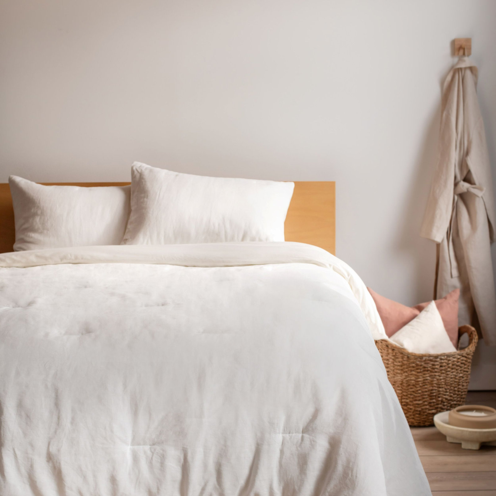 French Linen Comforter & Sham Set, Cream, Twin Comforter + 1 Standard Pillow Sham