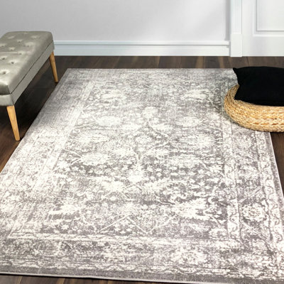 Wisser Oriental Indoor Rug