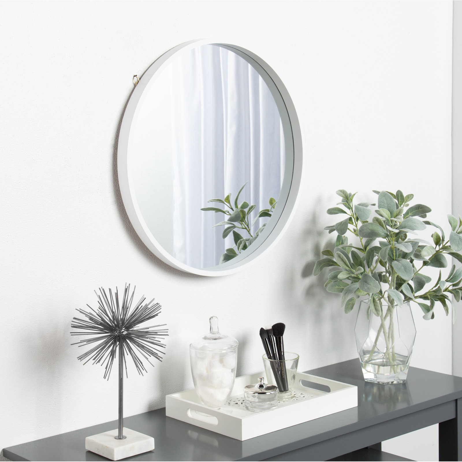 Arranjeet Modern Round Wall Mirror, 25.6" x 25.6", White