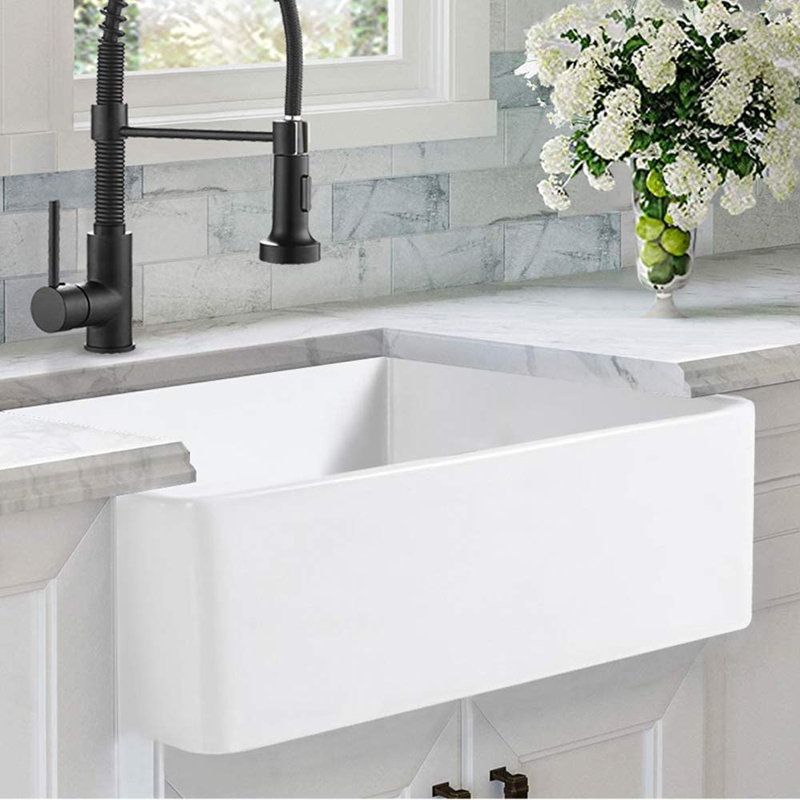 33.07'' L Farmhouse / Apron Single Bowl Fireclay Kitchen Sink