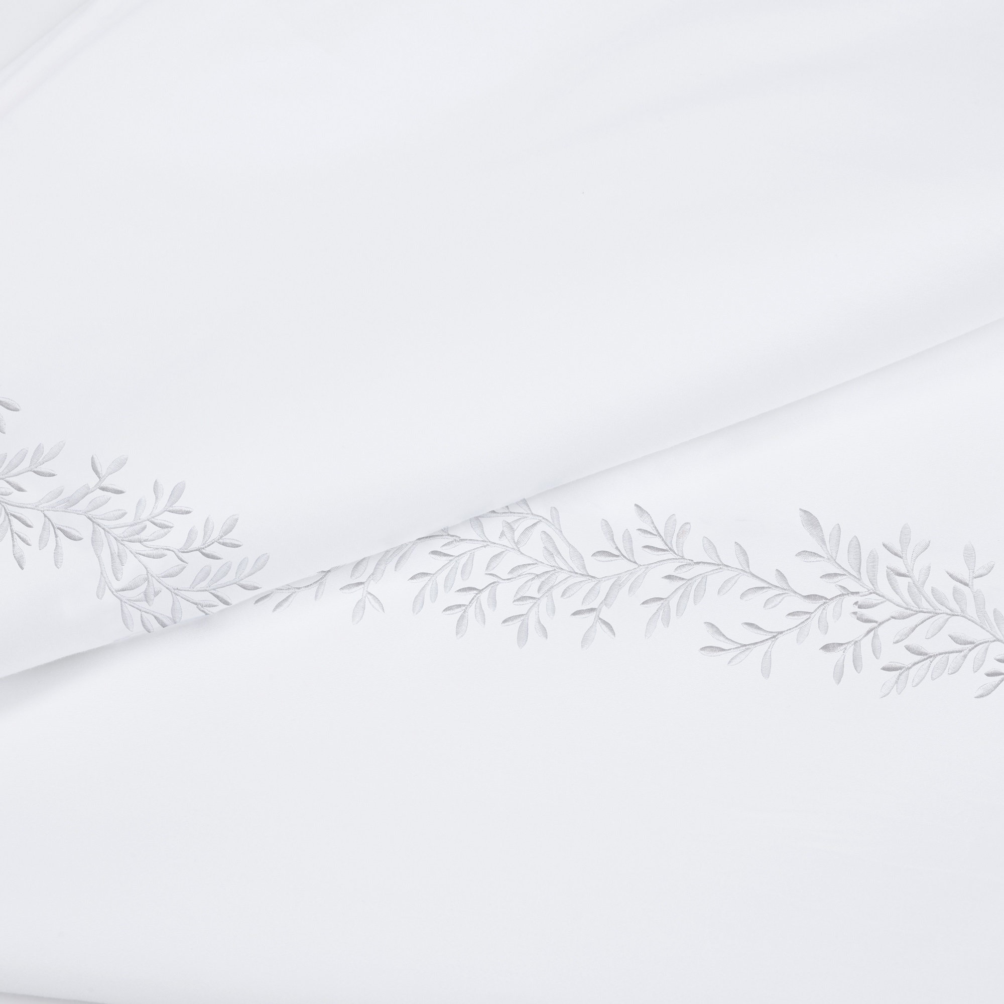 Benna Sateen Duvet Cover Set, King Duvet Cover + 2 King Shams, White