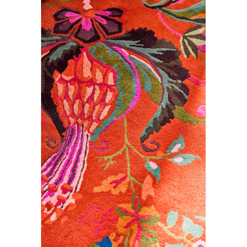Wonderland Hand Tufted Wool/Viscose Floral Area Rug in Amber/Lapis, Rectangle 6'7" x 9'2"