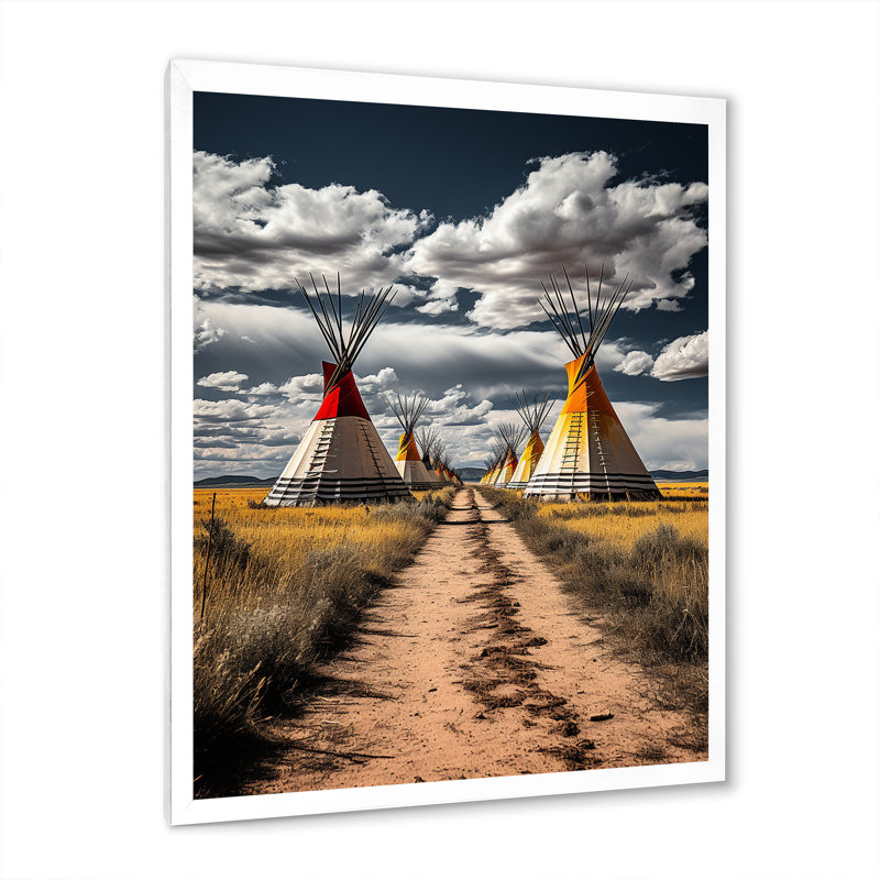 «Yellow Native Tipi Path to Spirituality I», reproduction sur toile, H 32 po x l 16 po x P 1 po, Cadre photo blanc