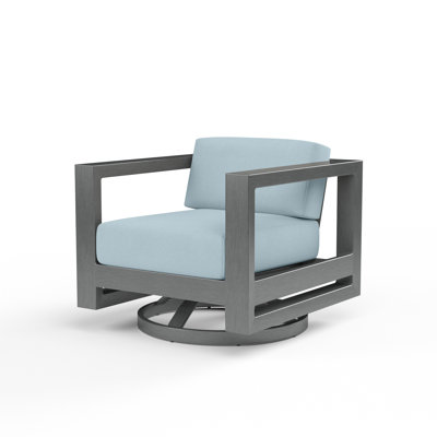 Redondo Outdoor Swivel Lounge Chair