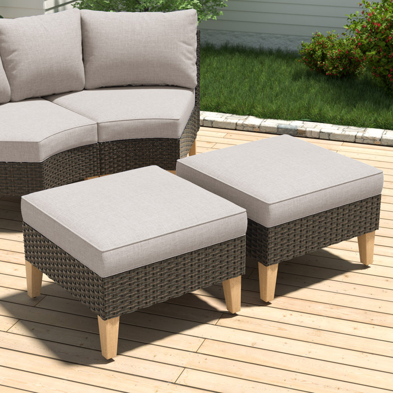 Repose-pieds d'extérieur en osier avec coussin Sunbrella® Tuule, Beige