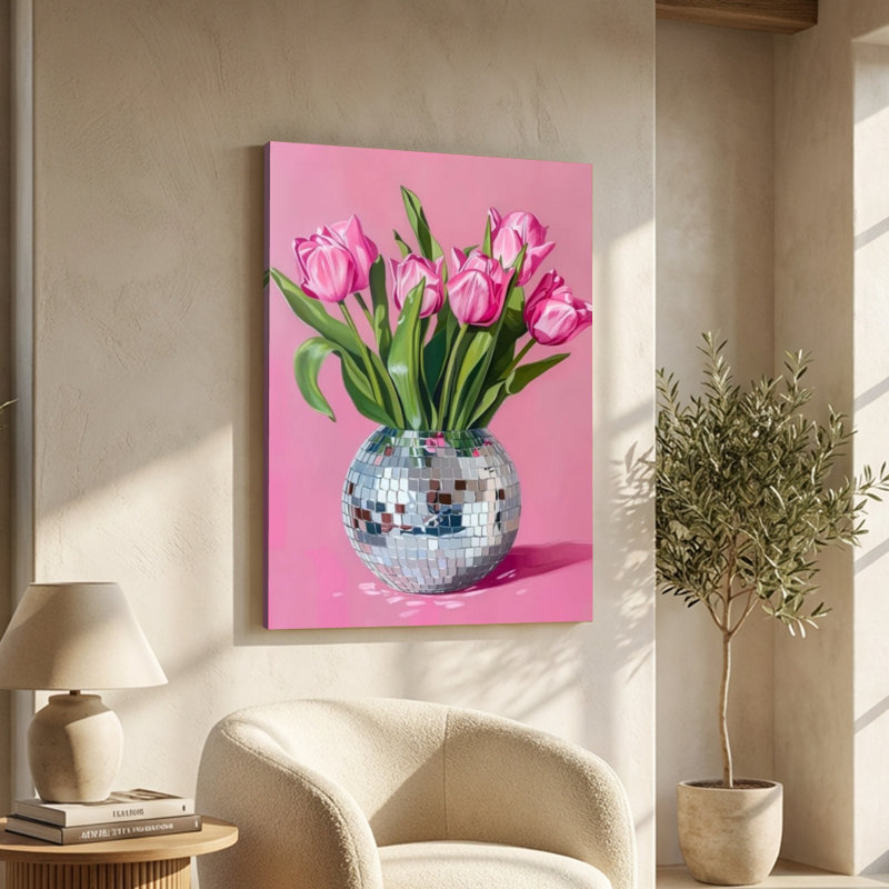 «Disco Bloom», tulipes roses dans un vase à balles disco, toile tendue Pop Art - 24 x 36 x 1 po