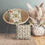 Oreiller rétro en faux suède à motif floral-111762653-111762652